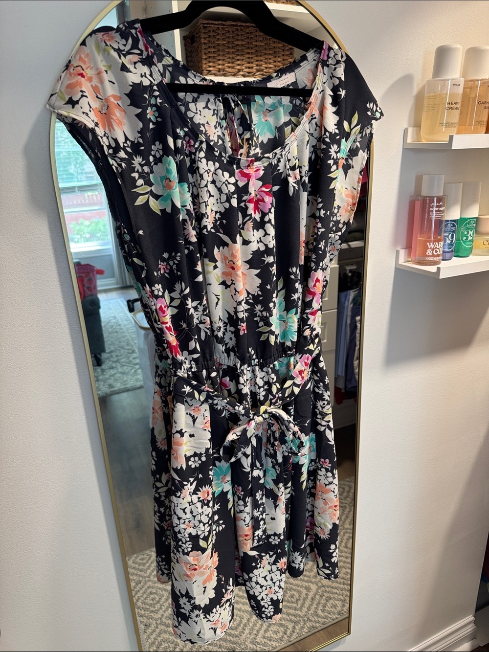 LC Lauren Conrad Dark Grey Floral Tie-Waist Midi Dress Large